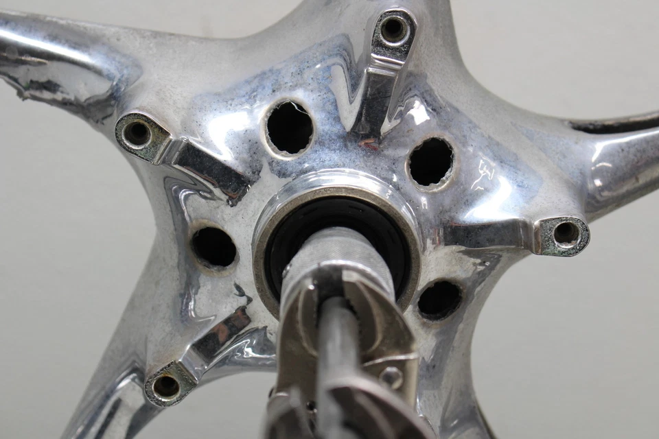 Llanta delantera Yamaha YZF R6 YZF-R6 2003-2005 (recta) Foto 2 de 4