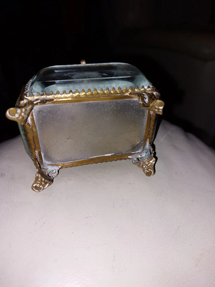 Small Antique Bevelled Glass and Gilt Metal Jewellery/Trinket Casket C1900 - Image 4 of 4