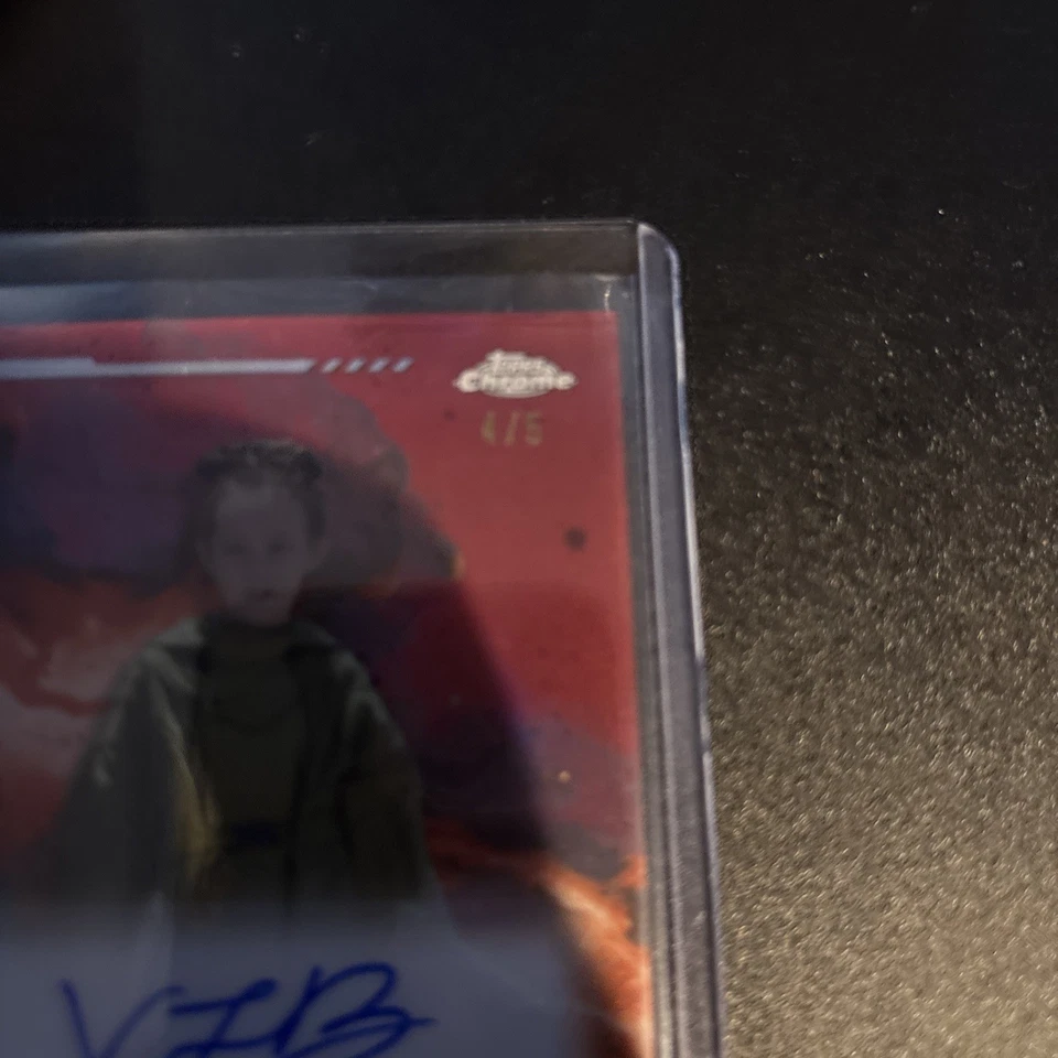 Princess Leia Organa 2024 Topps Chrome Star Wars Red /5 AUTO AU-VB - Image 3 of 3