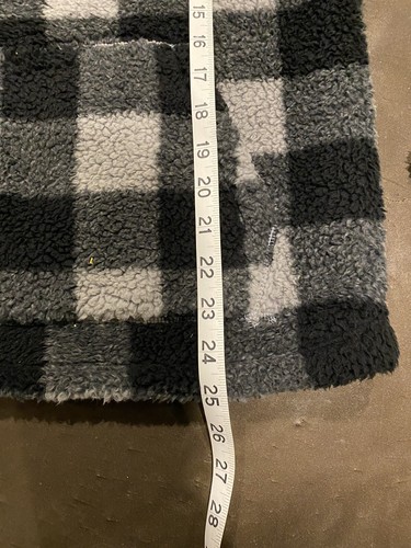 CAT & JACK Boy’s Black And Gray Sherpa Fleece Jacket..Size: L 12/14 NEW NWT - Picture 4 of 7