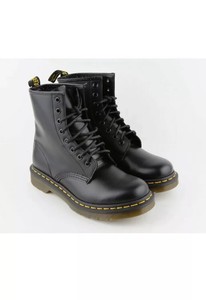 dr martens 1460 w black smooth