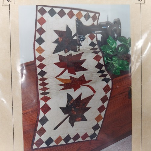 AUTUMN ELEGANCE Table Runner Quilt Pattern 995 Stitchin Friends NOS '99 - Picture 3 of 3