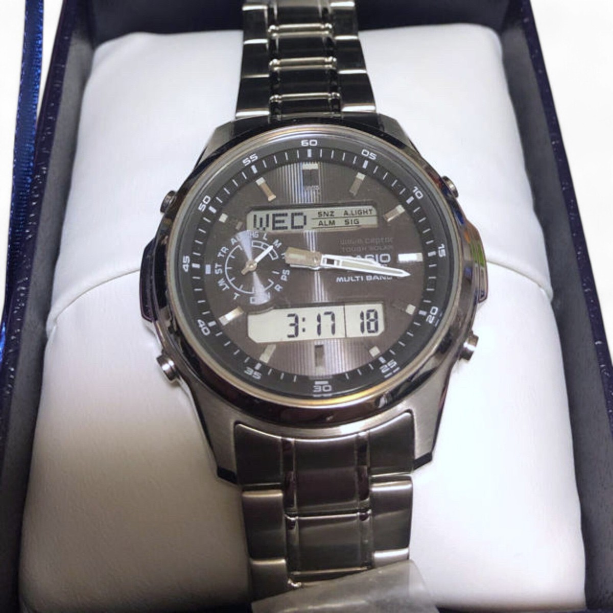 未使用【カシオ】LCW-M300D-1AJF CASIO LINEAGE LCW-M300D-1AJF radio-controlled Analog Digital