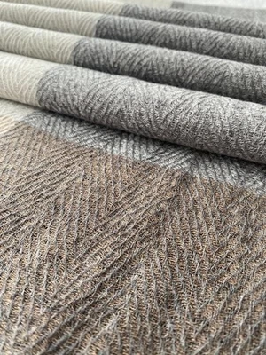 Women Exclusive Scarf Beige Wool One size - Bild 1 von 4