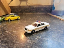 Spec Cast Illinois State Police Ford Crown Victoria Tire N Wheel  Swapped Mint 