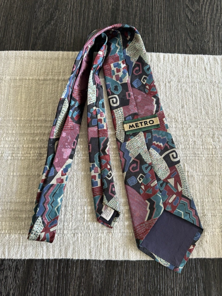 Vintage Metro Mens Necktie Tie Polyester USA - Image 4 of 4
