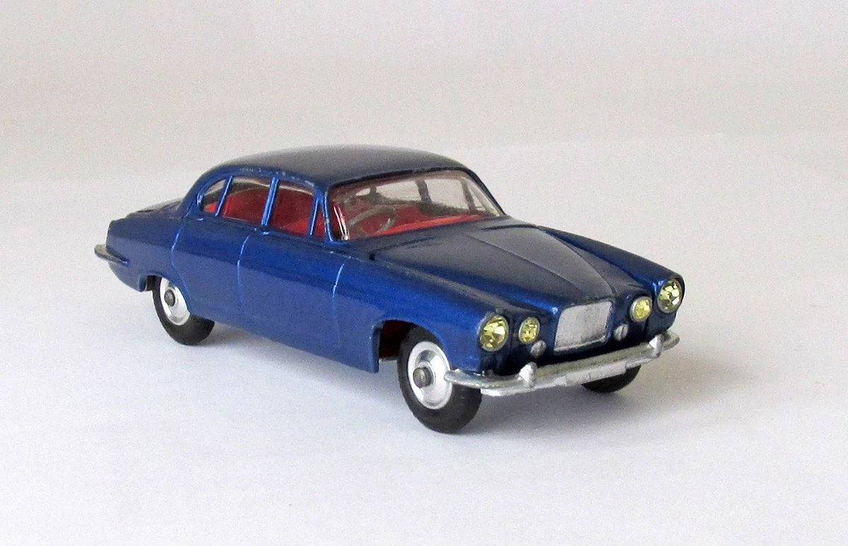 Jaguar 1:43 Vintage Manufacture Diecast Cars, Trucks & Vans for