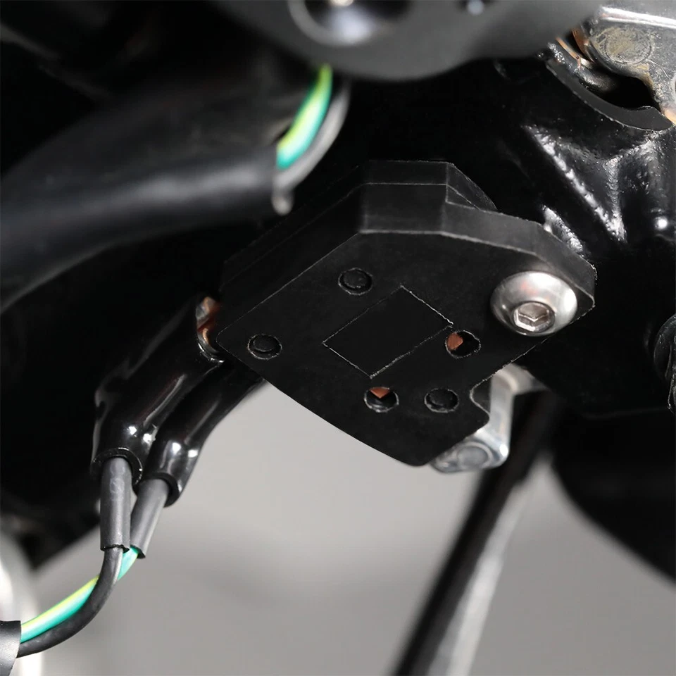 For Kawasaki Ninja ZX6R Vulcan 1500 500 ER-6N Versys 650 Brake Switch Sensor - Image 2 of 4