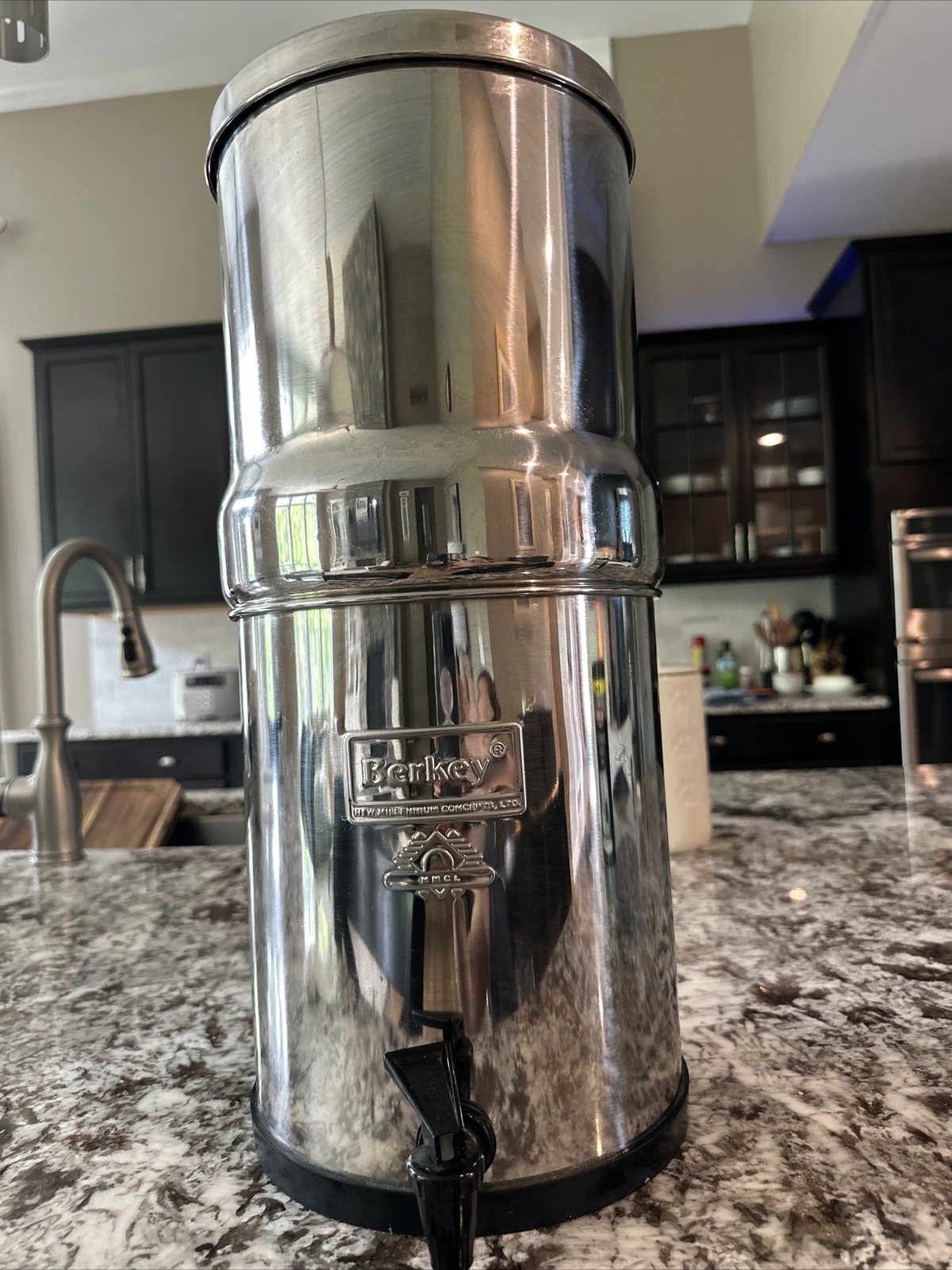 Big Berkey by British Berkefeld Water Filter 2.25 gal w/2 Ceramic