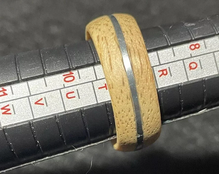 Красивое уникальное кольцо унисекс из березы.   Единственный в своем роде. - Изображение 2 из 4