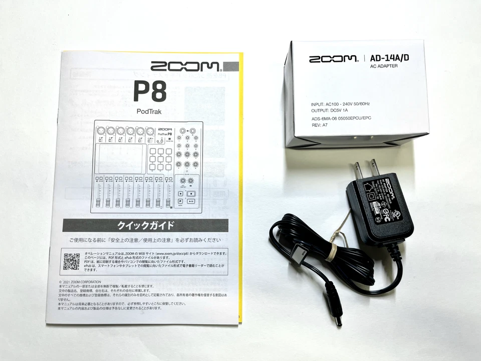 ZOOM PodTrak P8 Workstation for Podcast Recorder Smartphone Tablet Silver - Image 4 of 4