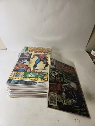 Amazing Spider-Man Lot #226 259 33 Book Lot Black Cat Marvel Comics 1981 VF Look
