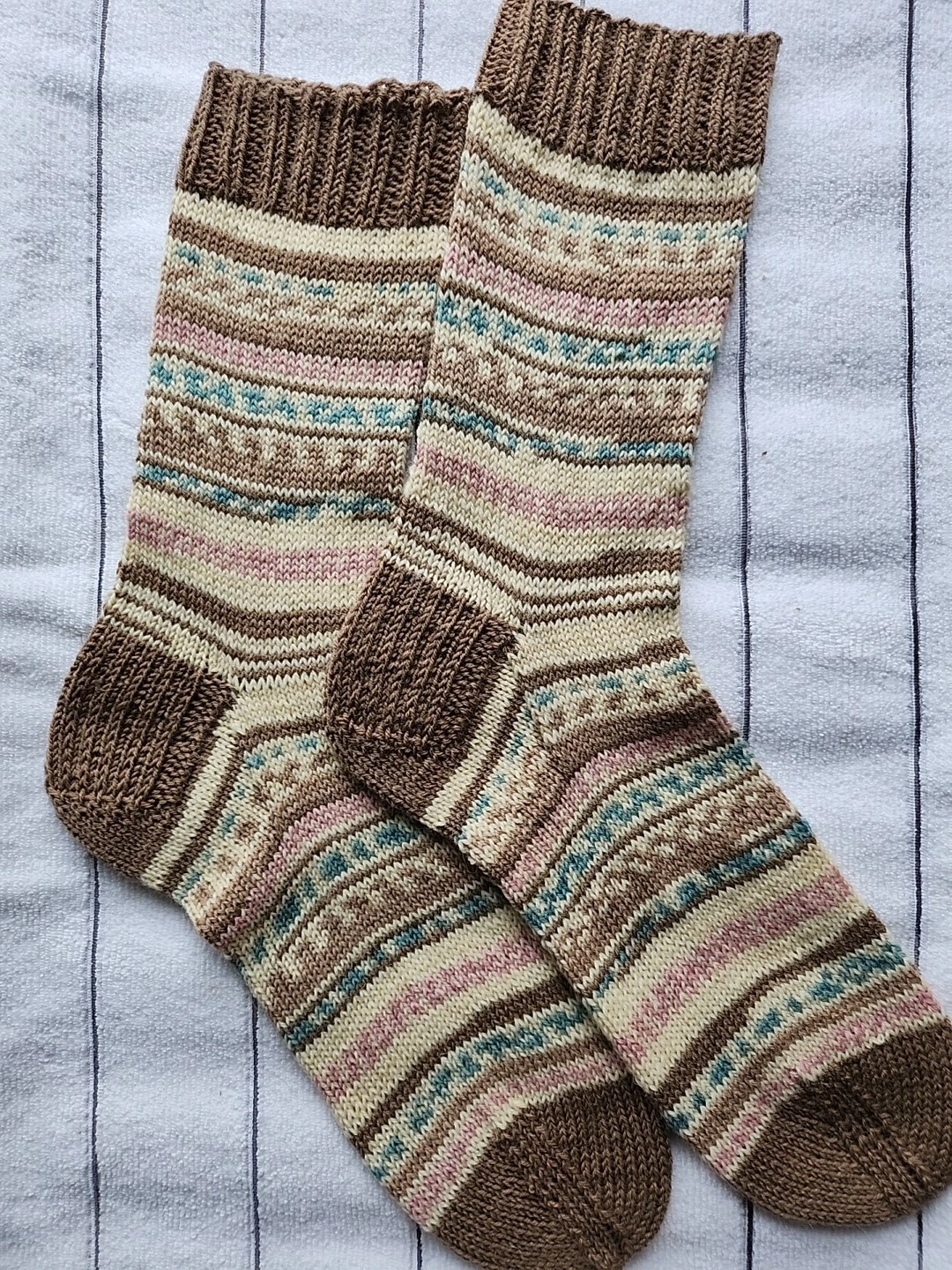 Hand Knitted Wool Socks Size 7-11 #82