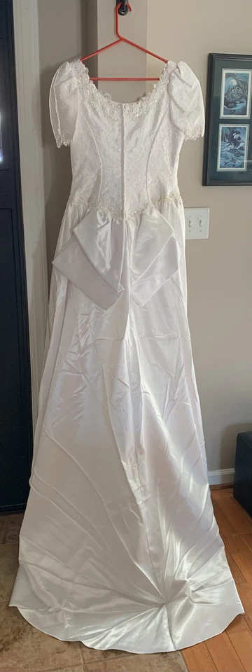 Vestido de novia talla 14-16 Jessica McClintock satinado estrás encaje vintage (1994) Foto 2 de 4