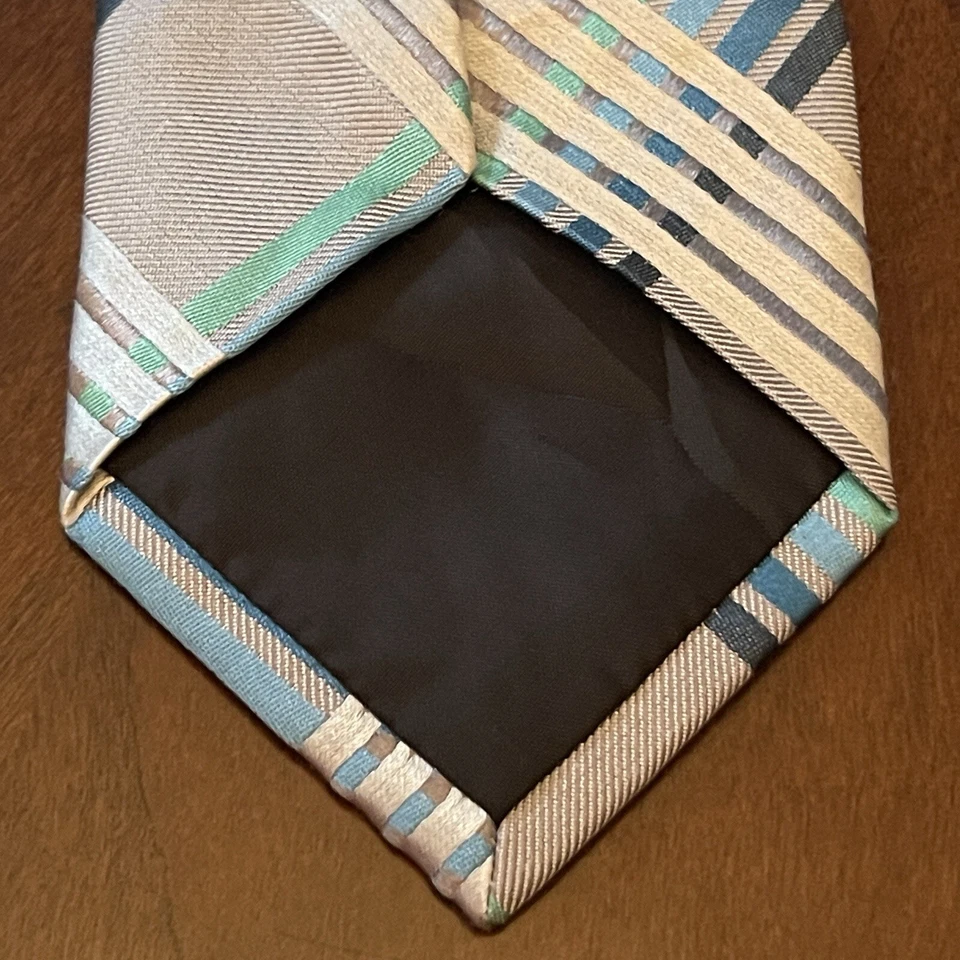 Alfani Gray Blue Green Hand Made 100% Silk Men’s Neck Tie Made In China - Image 2 of 4