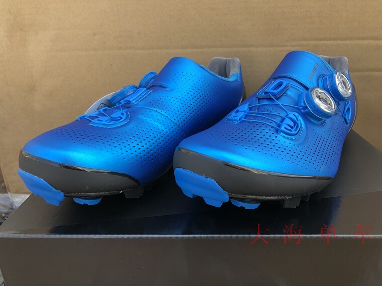 carbon fiber cycling shoes