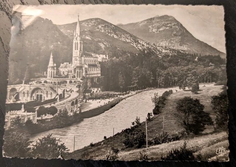 ++ FRANCE 1953 POSTCARD Lourdes to USA French Vintage Card Collection Lot BW