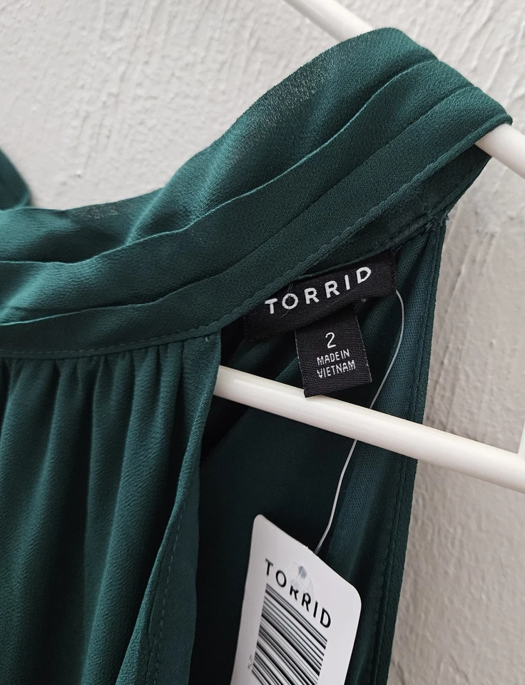 *NOVO* Macacão feminino tórrido sem mangas gola alta chiffon tamanho 2 2X (18-20) Leia - Imagem 4 de 4