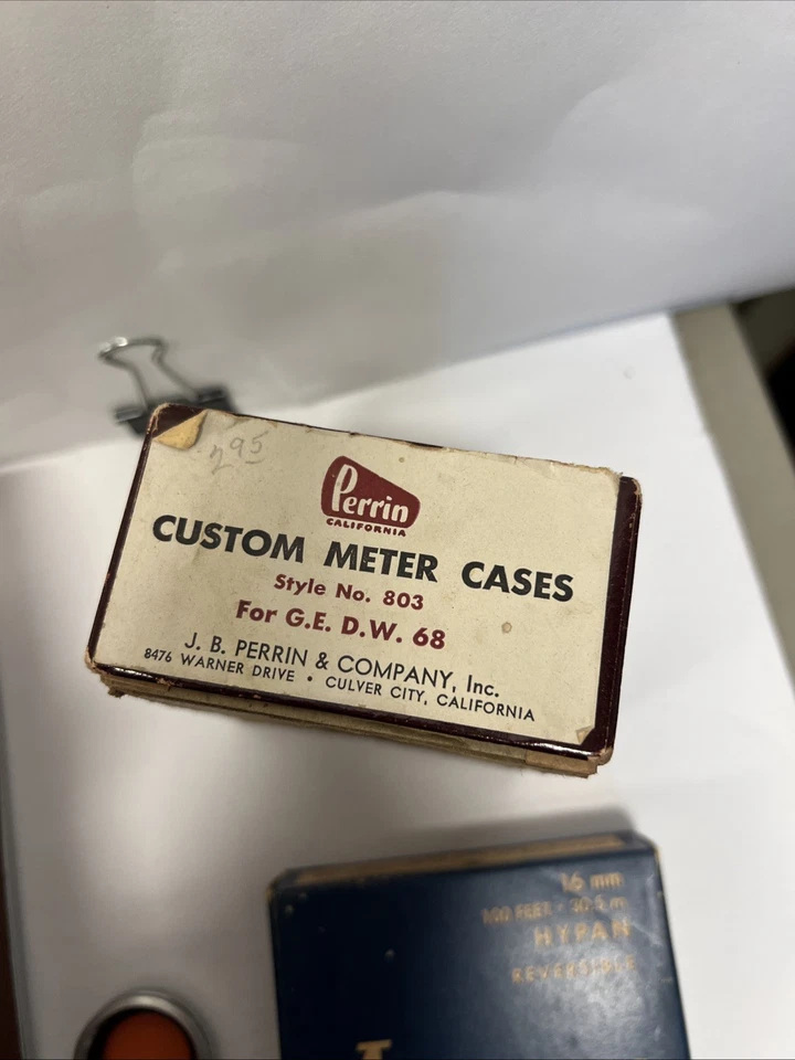 Gravador vintage Keystone 16 mm A-12 Criterion Deluxe e outros acessórios - Imagem 3 de 4