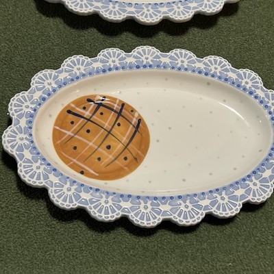PAULA DEEN SUGAR COOKIE SUITE SERVING PLATE HANDPAINTED 11'' Lot Of ((6)) Nice