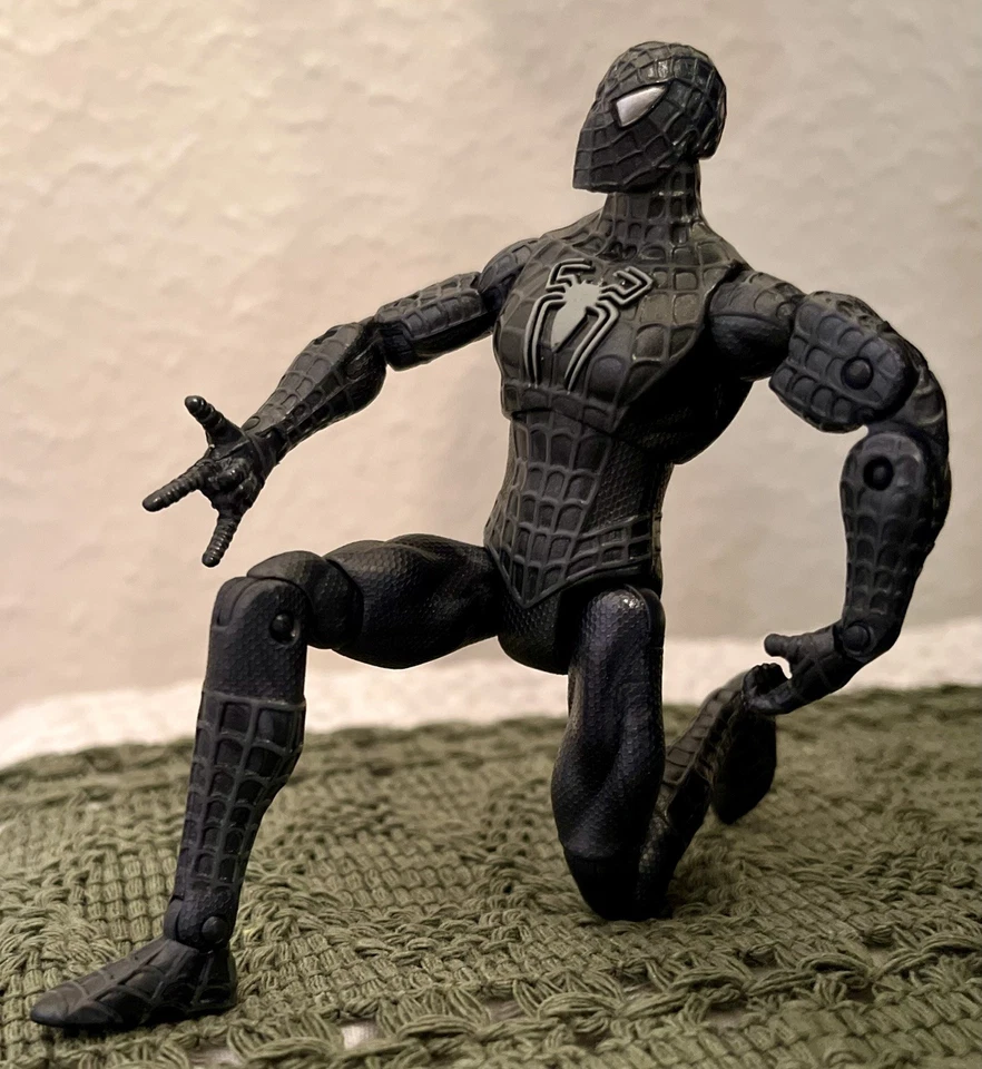 Figura superposable Symbiote Spider-Man 2006 Tobey Maguire 5 pulgadas Foto 2 de 4