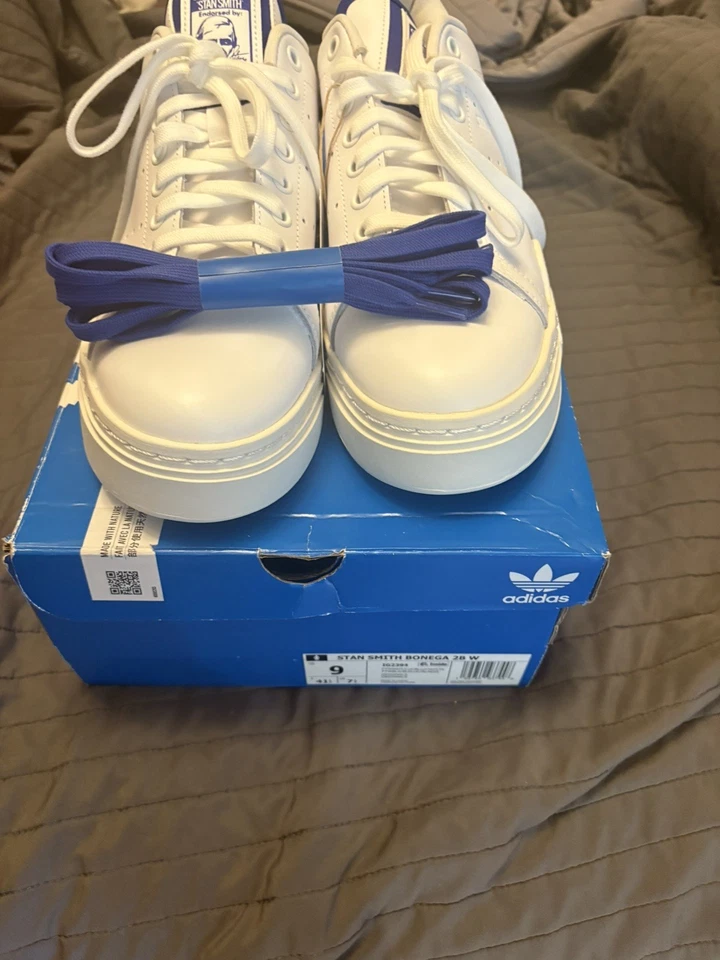 Sapato Adidas Stan Smith Bonega 2B Feminino Tamanho 9, Cor: Branco Nuvem/Lúcido - Imagem 2 de 4