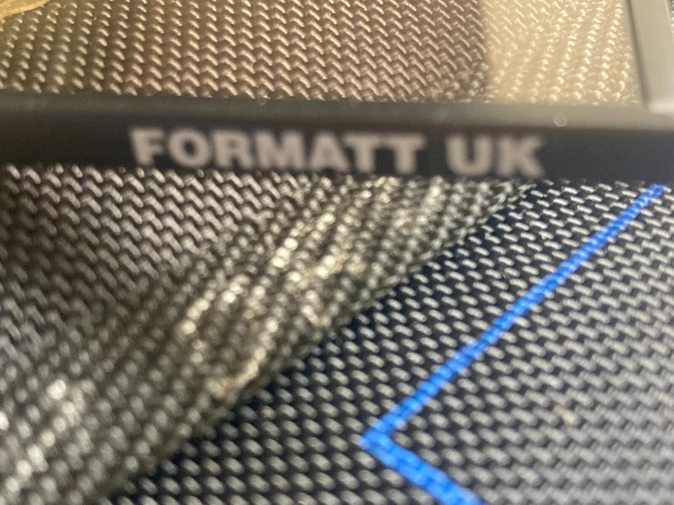 4x4 Filter - 812 Warming Filter with pouch - One Formatt UK 100mm x 100mm - Image 3 of 4