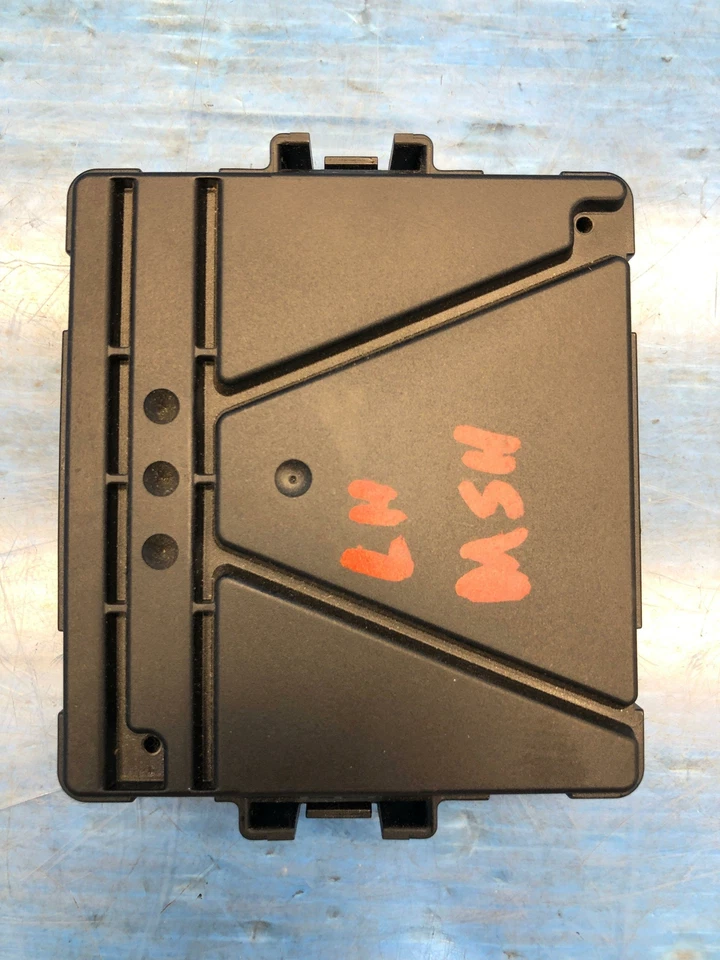 AUDI A3 E-TRON 2016 OEM INTERFAZ GATEWAY MÓDULO DE CONTROL UNIDAD 5QE907530D Foto 2 de 4