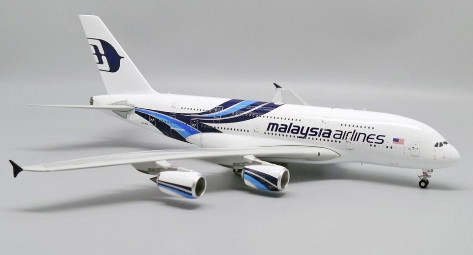 JC Wings 1200 Malaysia Airlines A380800 Reg9MMNB (Released in 2023