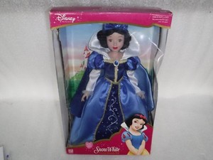 blanche neige poupee