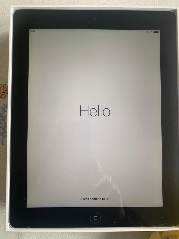 Apple iPad (4th generation) · 64GB · Wi-Fi, photo 2 of 5