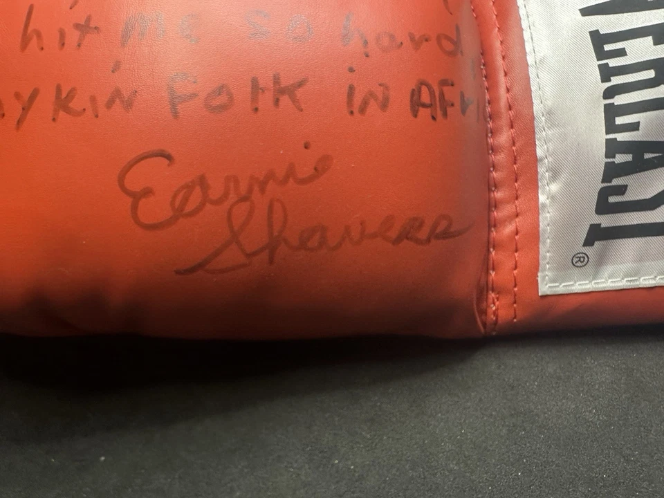 Earnie Shavers Red Everlast Inscribed signed Boxing Glove EARNIE SHAVERS COA - Image 2 of 4
