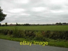 Photo 6x4 Fields behind Draycott Manor Borrowash The flat bottom valley f c2005