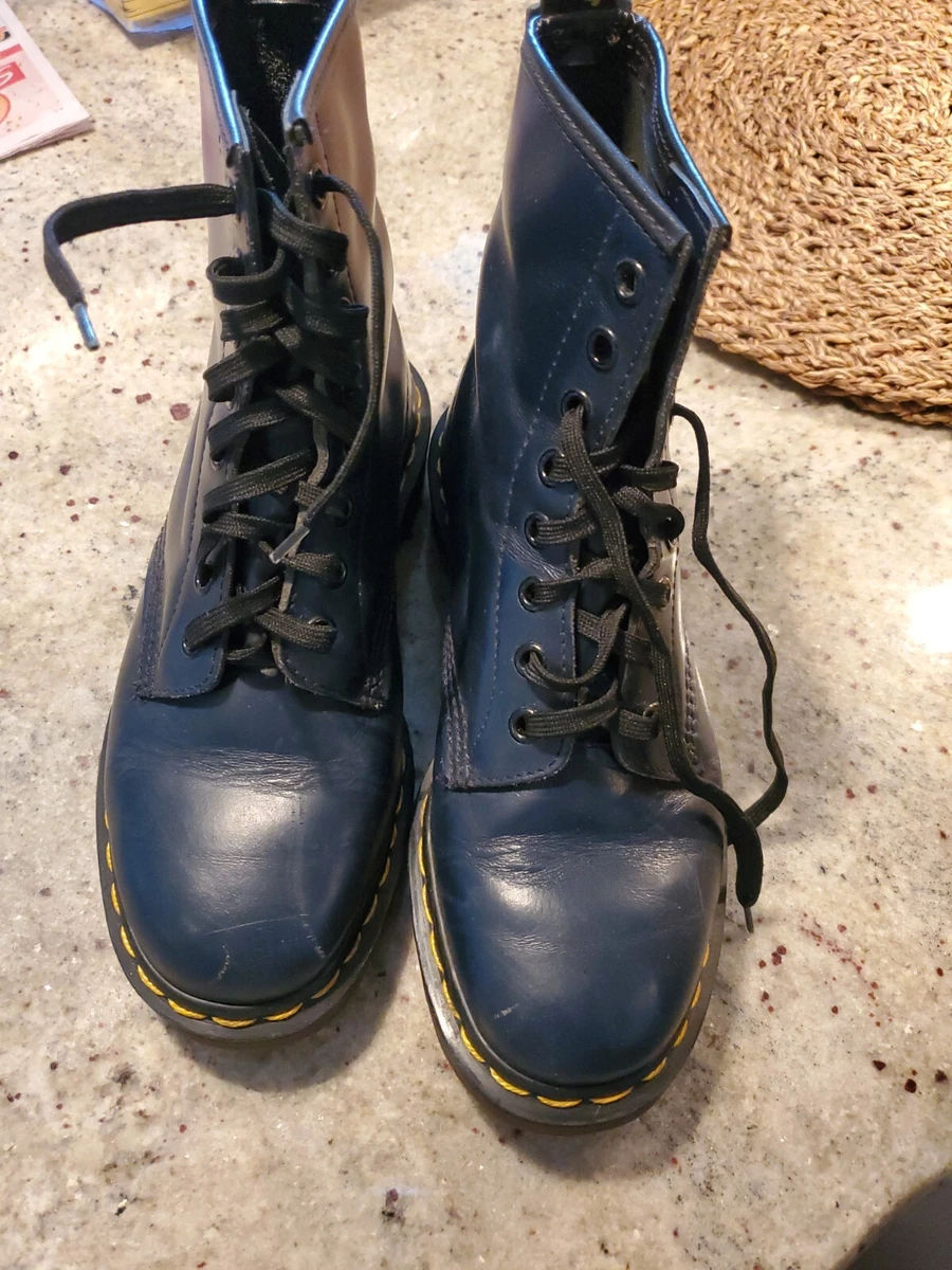 Second hand doc clearance martens size 4