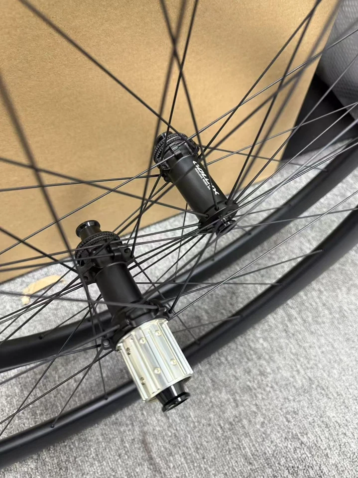 VEL 50mm Carbon Rennrad Laufradsatz Räde Radsatz Scheibenbremse 700c Wheel 1380g - Bild 4 von 4