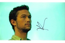 Joseph Gordon-Levitt Autogramm signed 20x30 cm Bild