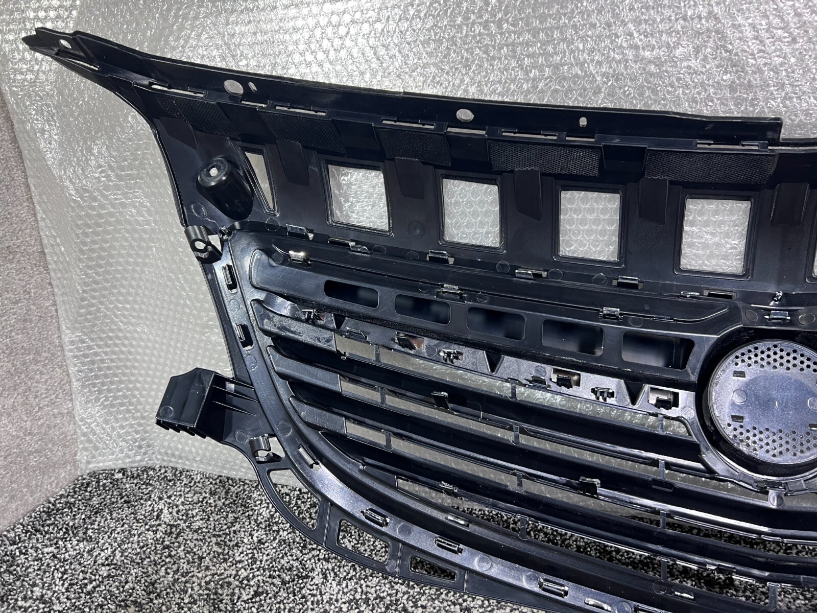 2014 2017 VAUXHALL INSIGNIA FACELIFT FRONT BUMPER TOP GRILL CHROMES + BADGE eBay