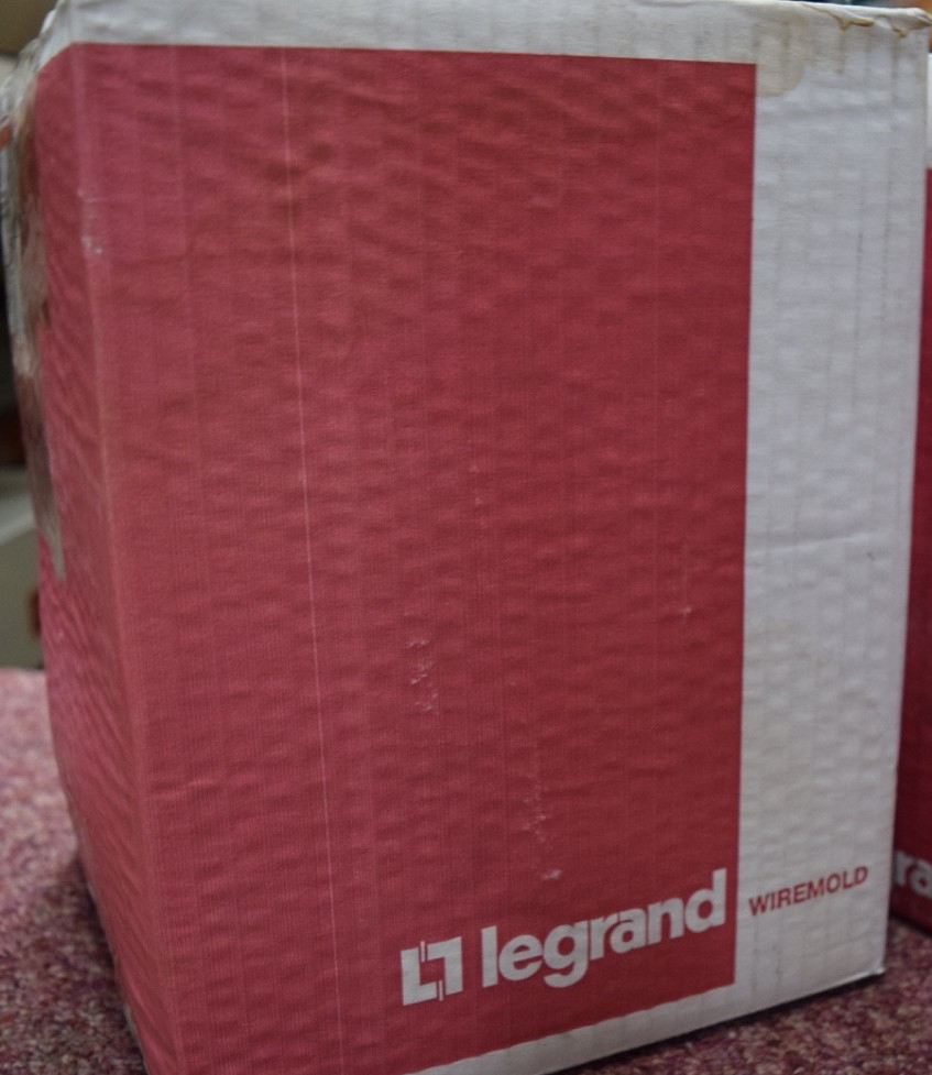 Legrand Wiremold TB672APBK InteGreat AV Table Box  3 Recept 12' Cord
