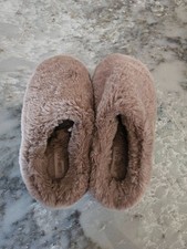 32 Degrees Women's Medium Soft Faux Fur Slipper Mauve
