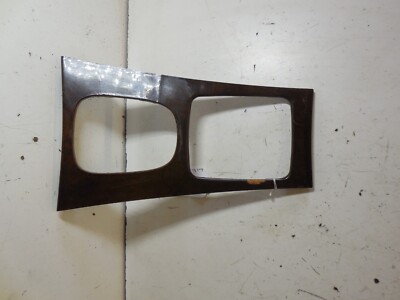 01-07 Mercedes W203 C240 Center Console Gear Shifter Wood grain Trim has cracks