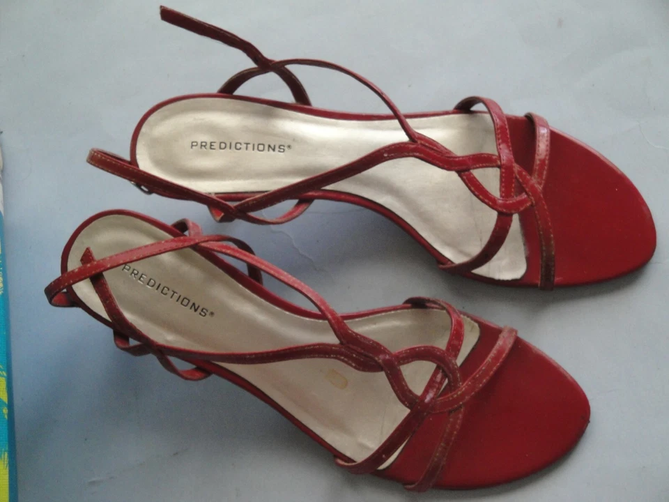 Sandalias de tacón rojo Predictions para mujer con correa en el tobillo punta abierta talla 8,5 Foto 3 de 4