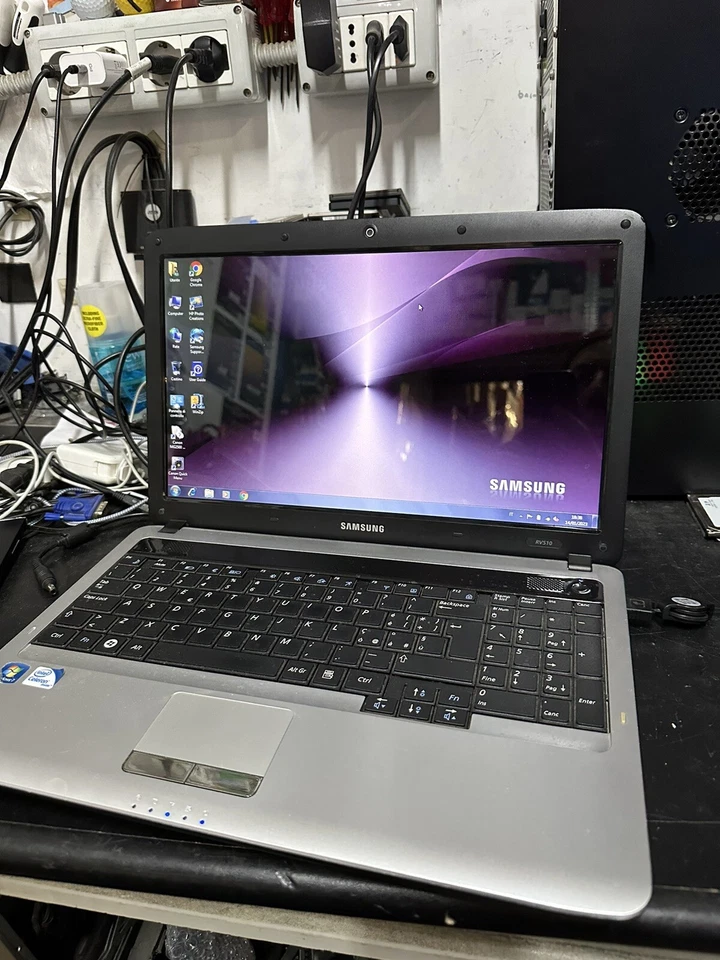 Samsung RV510 notebook/portatile Celeron Ssd Ram 3 Gb Windows 7 LEGGERE - Immagine 2 di 4