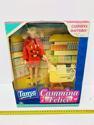 Tanya Walks Happy Doll Giochi Preziosi New!!!