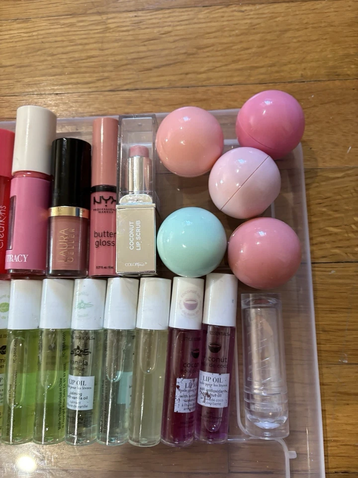 Lote de 38 brillos de labios para mujer Foto 2 de 4