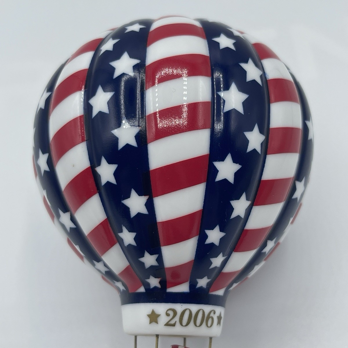 Danbury Mint Ornament Stars and Stripes Santa Hot Air Balloon 2006
