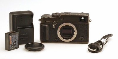 Fujifilm Digitalkamera X-Pro 3 Titanium Gehäuse / Body mit 26.1 Megapixel