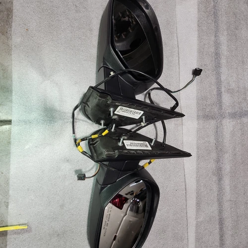 OEM Power Heated Side View Mirrors For 2007-2013 Chevy Silverado 1500 GMC Yukon