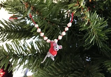 1991 Li'l Popper ~ Mouse Hanging on Popcorn Garland: Hallmark Miniature Ornament