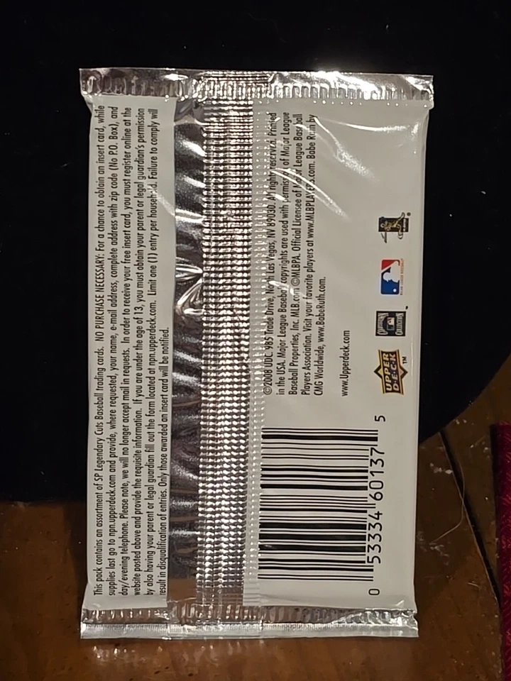 Paquete sellado de cubierta superior de béisbol SP Legendary Cuts 2008 Foto 2 de 2