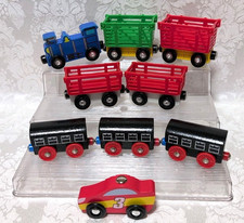 Lot of 9 Wooden Magnetic Train Engine Cars Car Melissa  Doug 